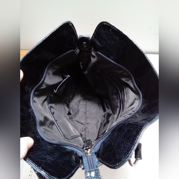 Gorgeous large navy blue purse - Picture 6 of 7